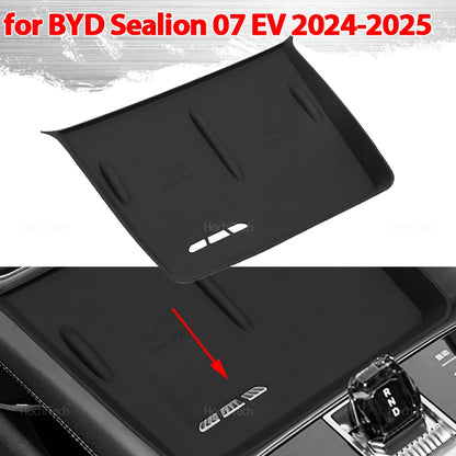 Central Control Non-Slip Wireless Fast Charging Wireless Charger Mat For BYD Sealion 7 - NeoBYD