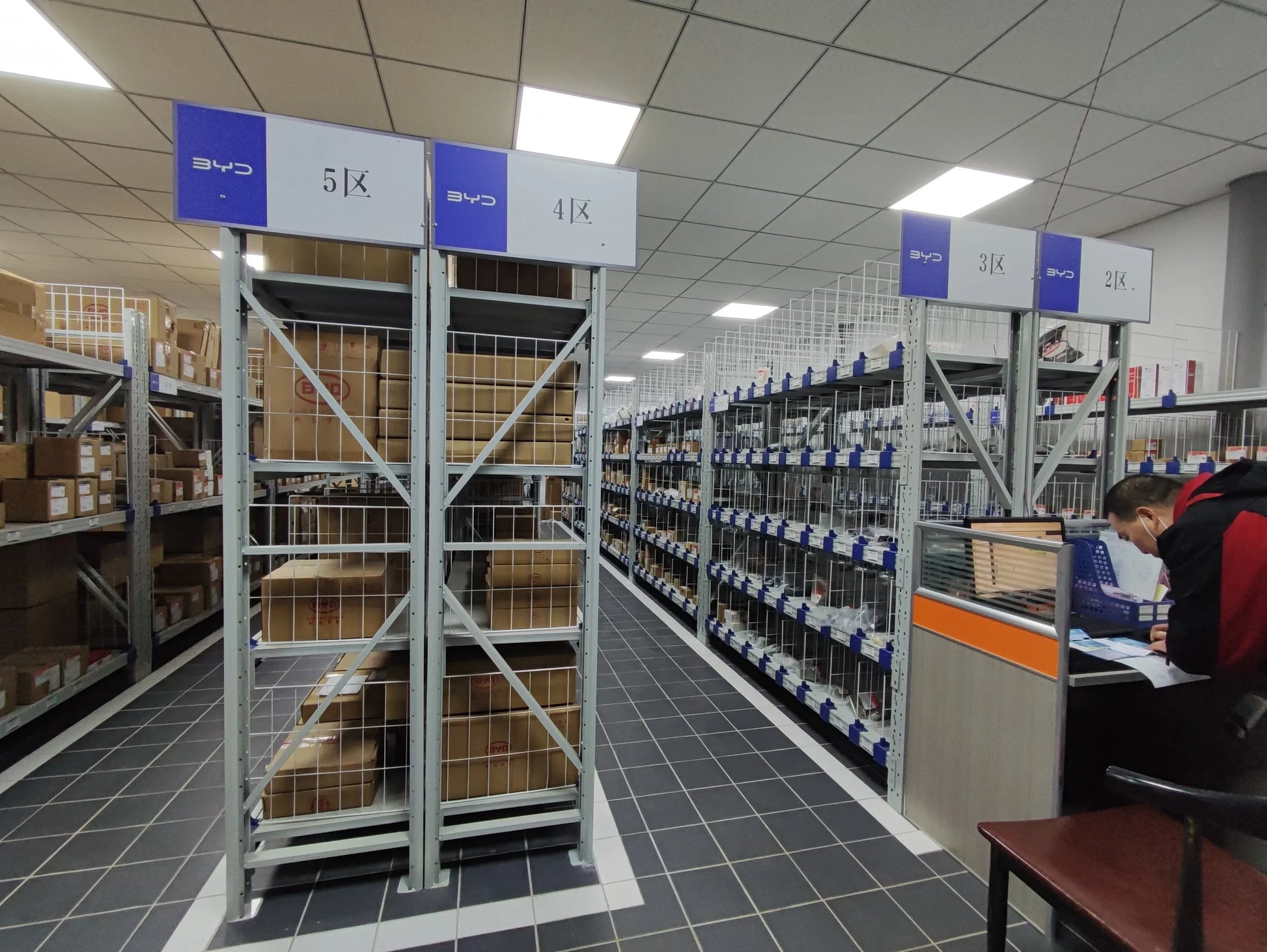 BYD 7kW Home Wall-Mounted Charging Station For BYD - NeoBYD