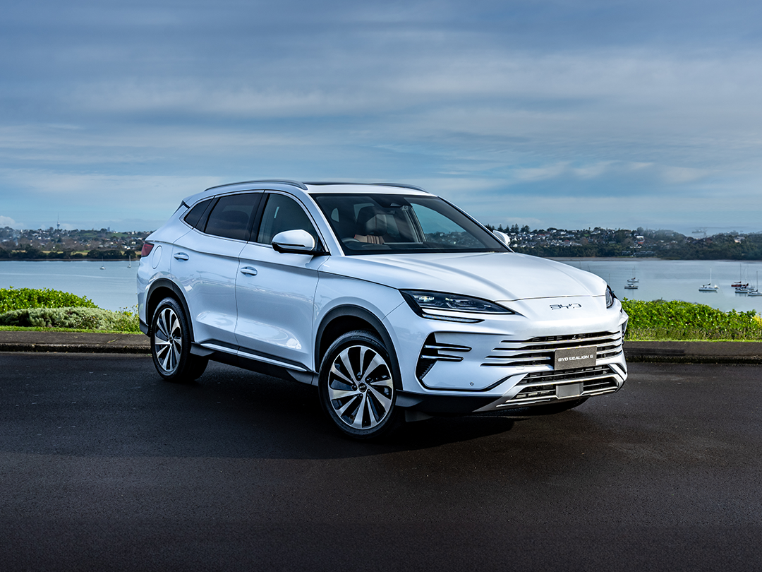 BYD SEALION 6